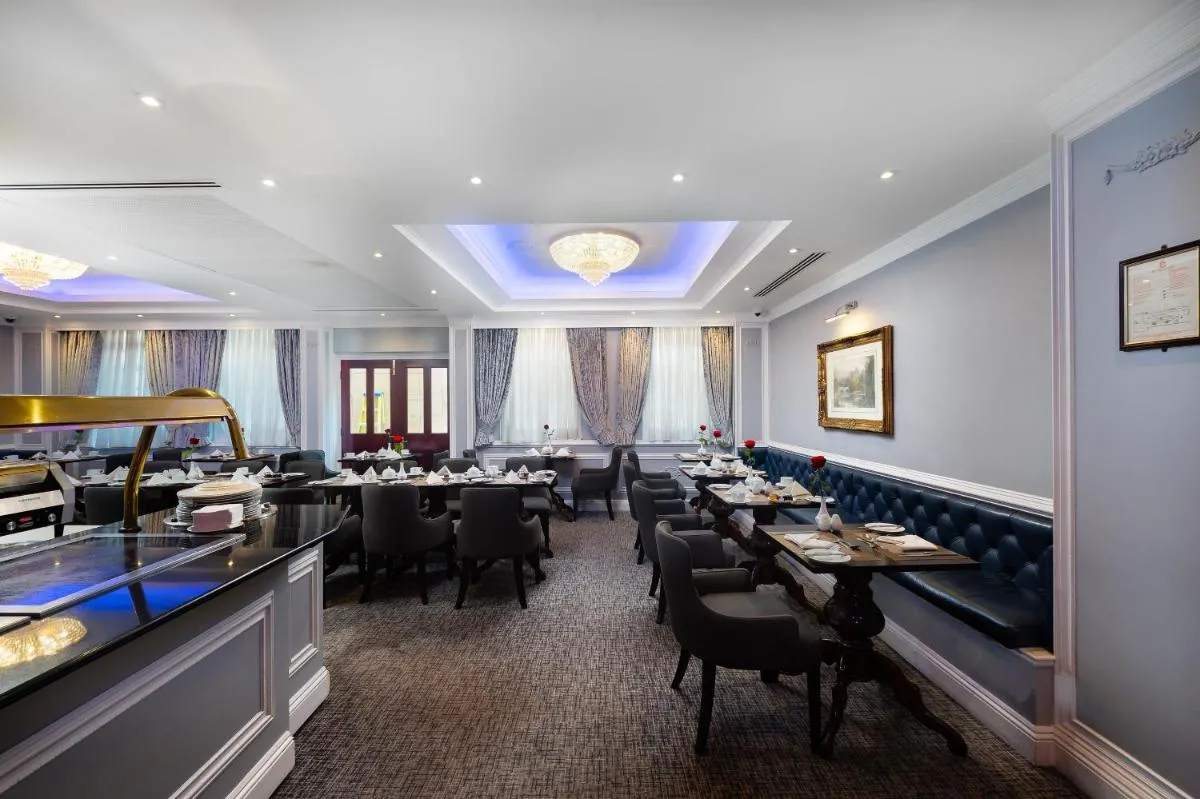 Image 4 of Gem Fitzrovia Hotel