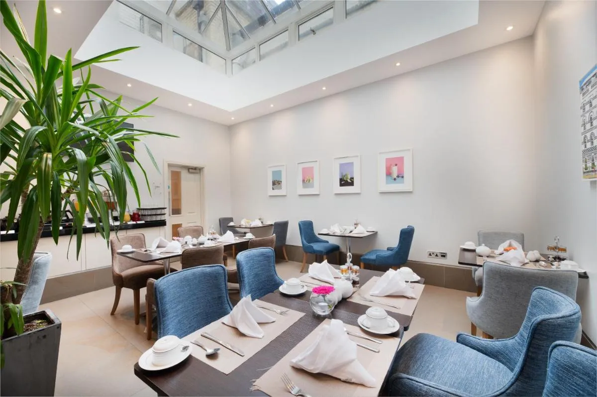 Image 4 of Gem Langham Court Hotel
