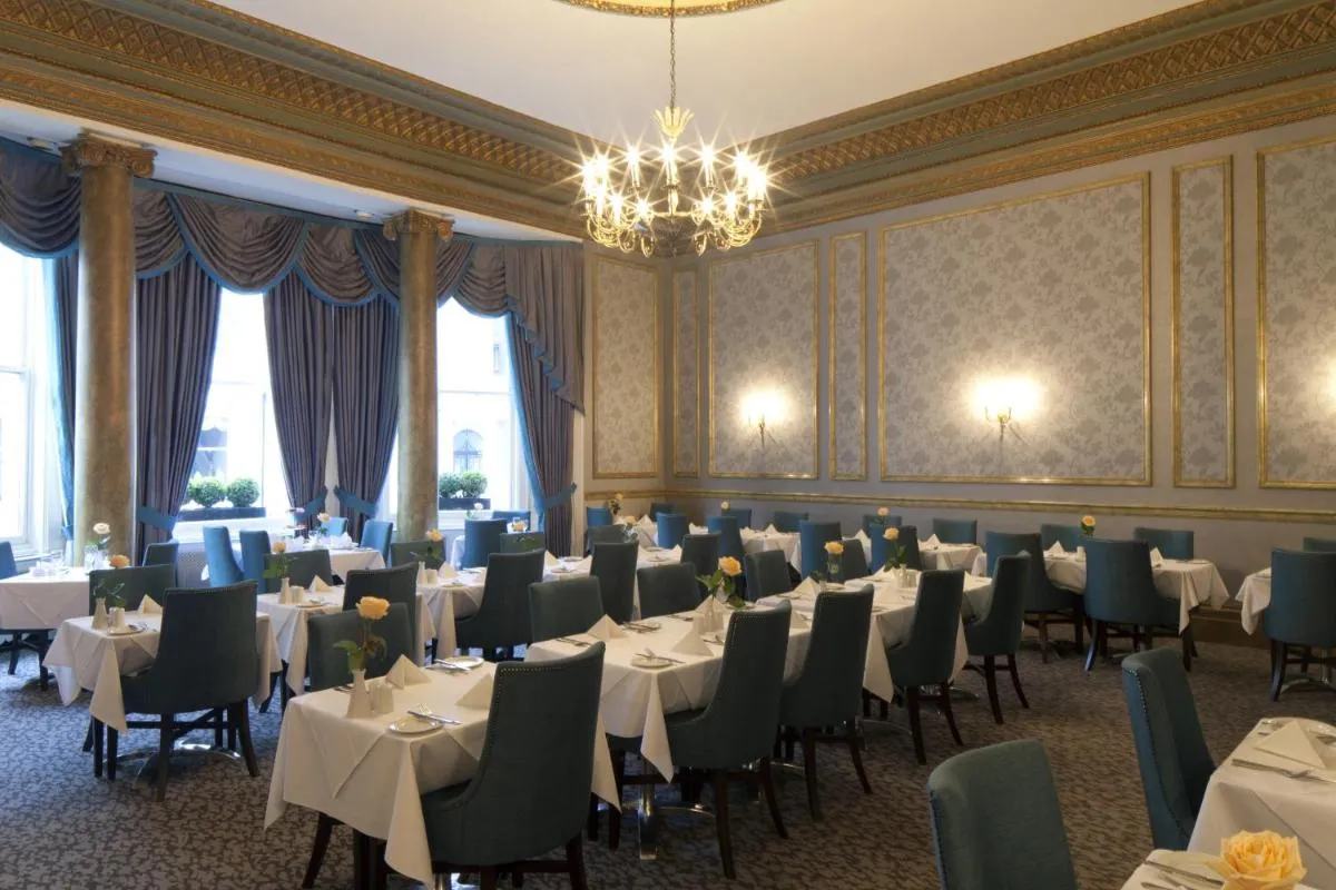 Image 4 of Gem Strathmore Hotel