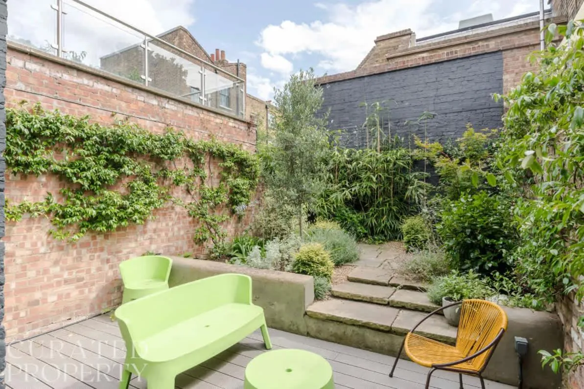 Image 5 of Georgian Townhouse with Sun Terrace & Garden