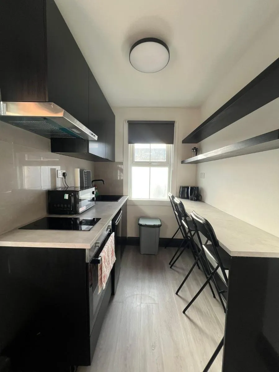 Image 3 of Golders Green studios