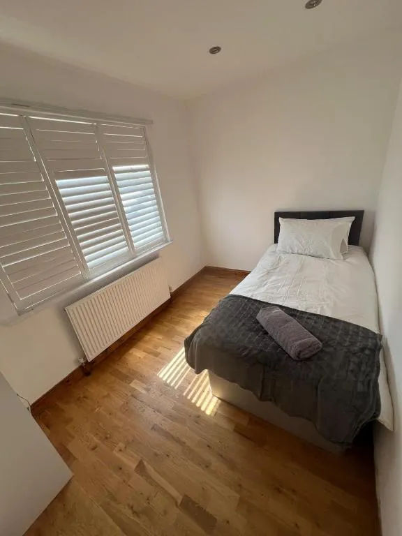Image 1 of Good Priced Single Rooms in Northolt