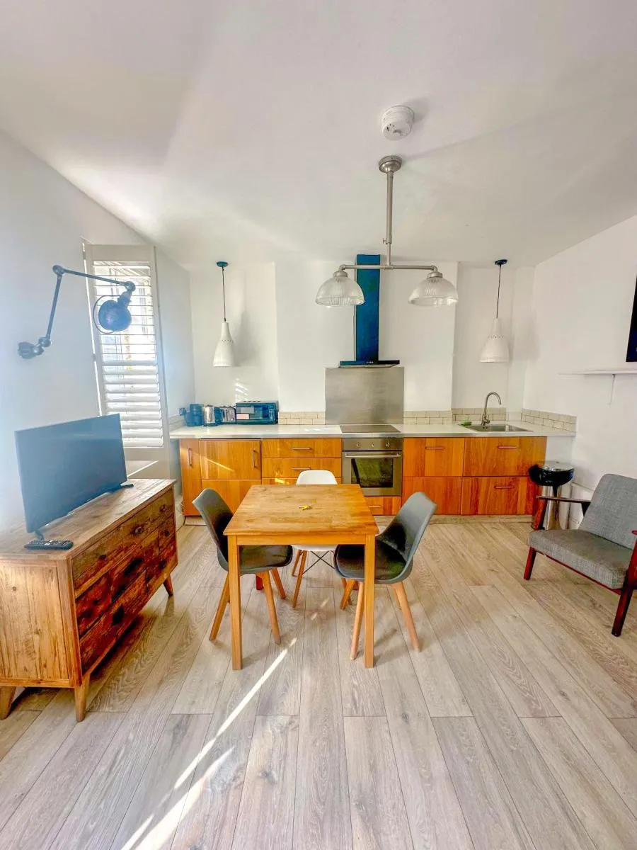 Image 4 of Goodge Street Apartments