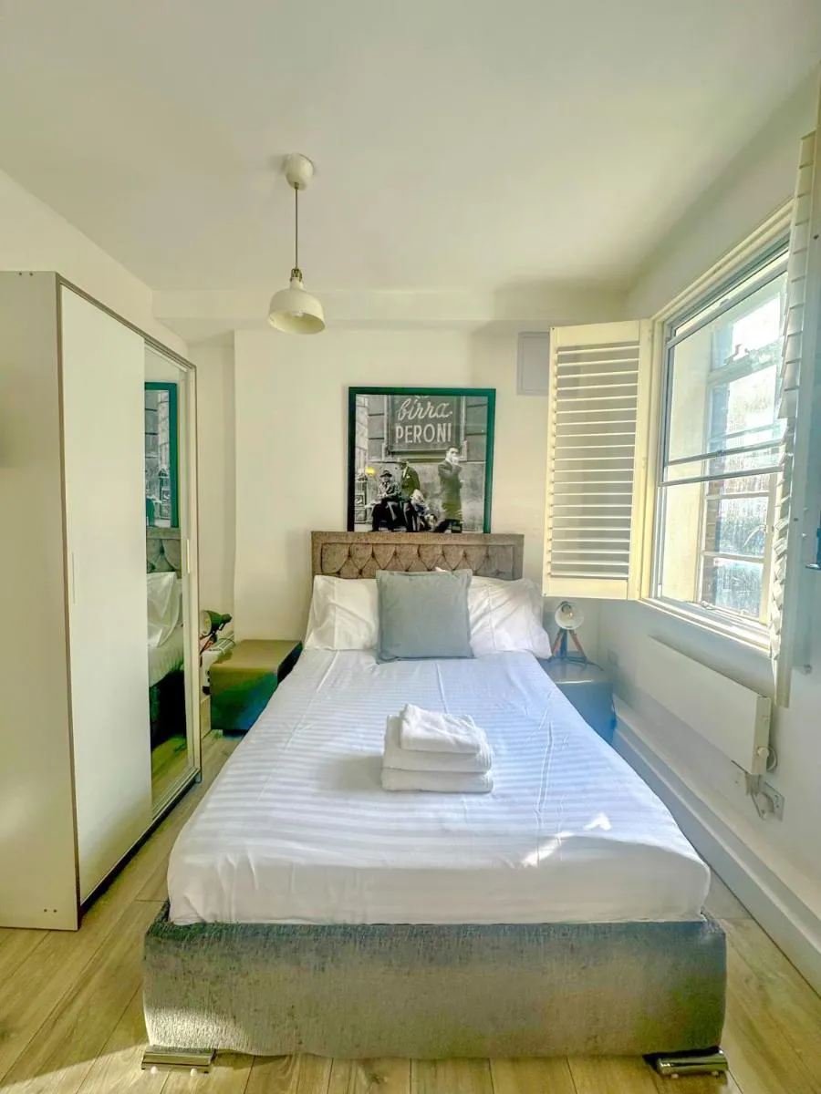 Image 5 of Goodge Street Apartments