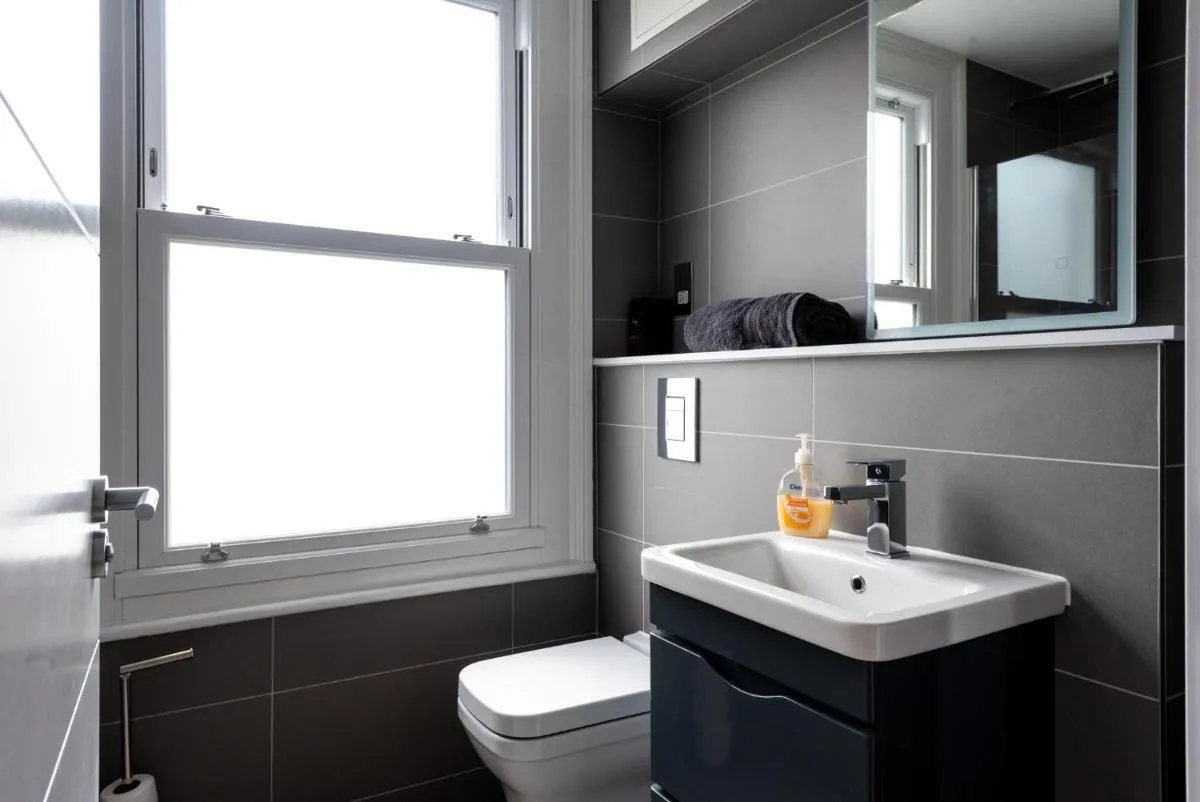 Image 3 of Gorgeous Apartment by Hyde Park (SS4)