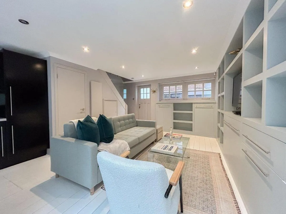 Image 5 of Gorgeous house in heart of Notting Hill