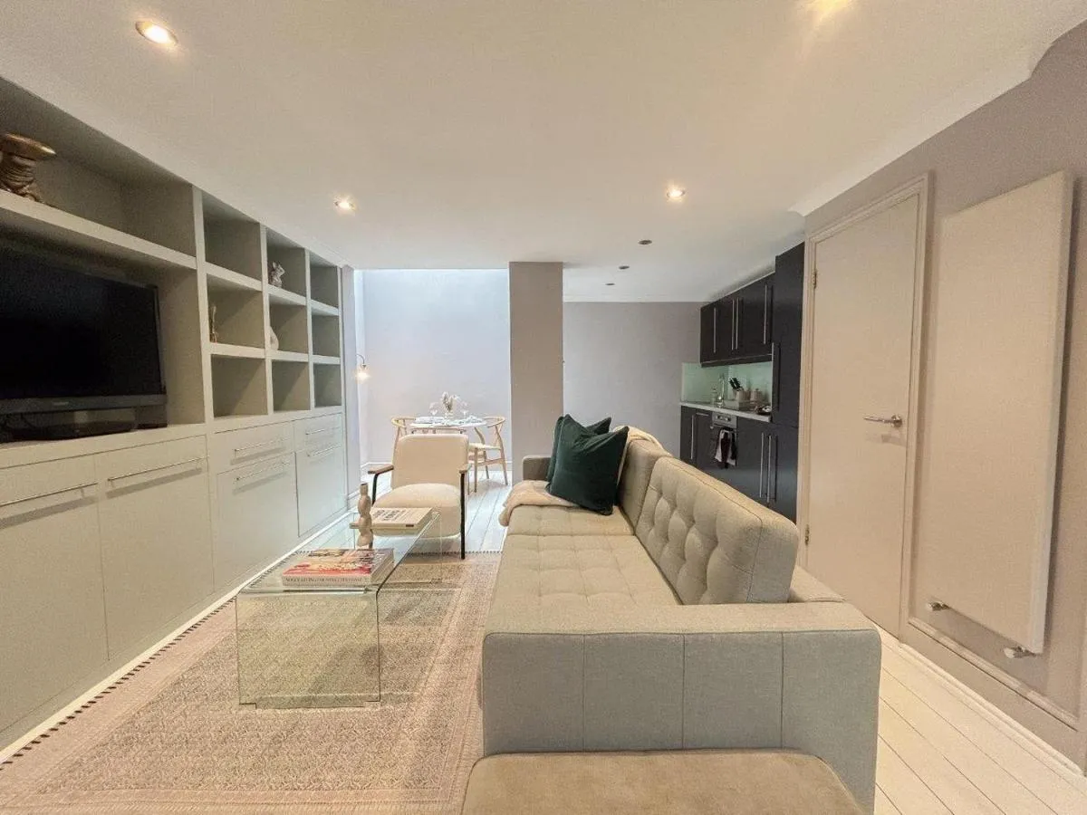 Image 4 of Gorgeous house in heart of Notting Hill