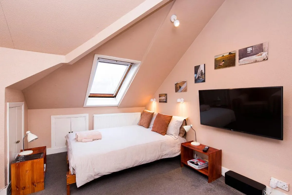 Image 5 of Great Loft & Location by Belsize Park tube