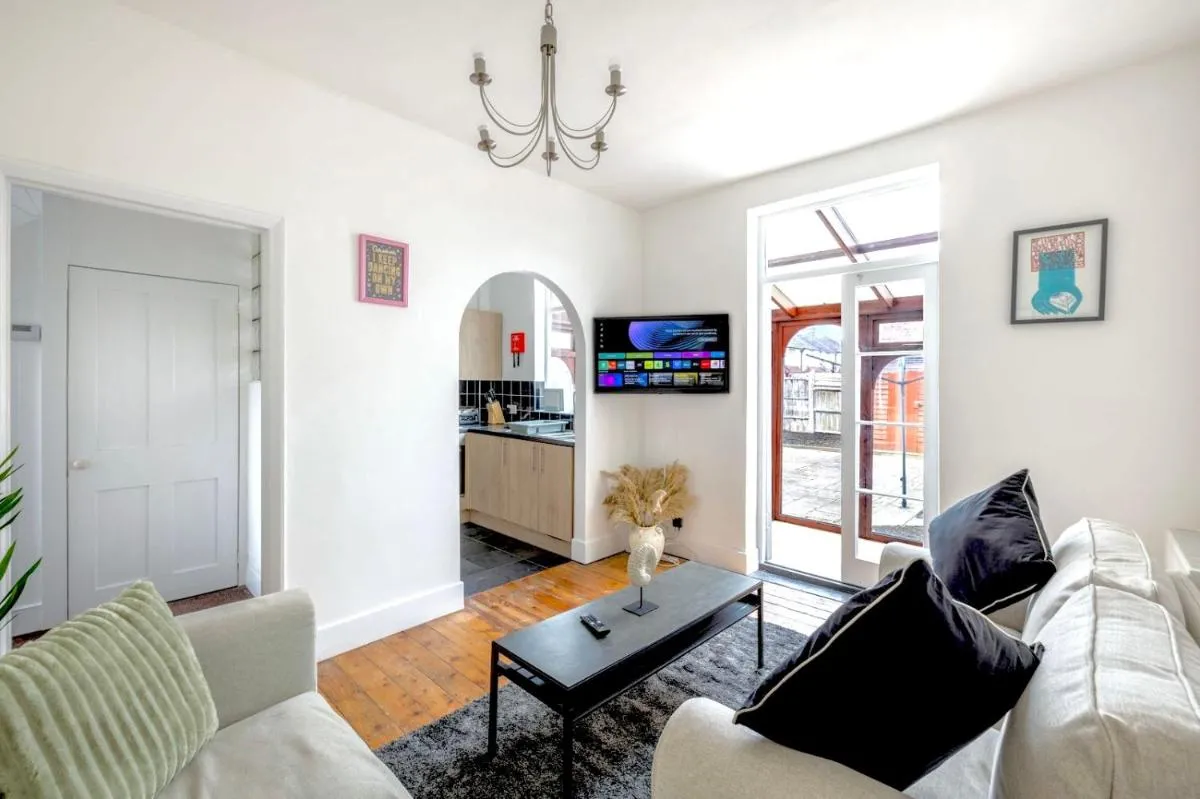 Image 5 of Greener Stays – A Beautiful 3-double bedroom Apartment