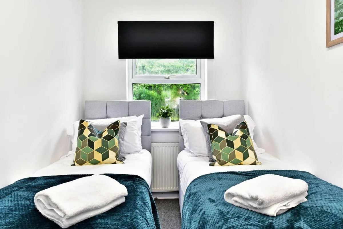 Image 5 of Ground Floor 2-Bed Near City Centre and Broadway