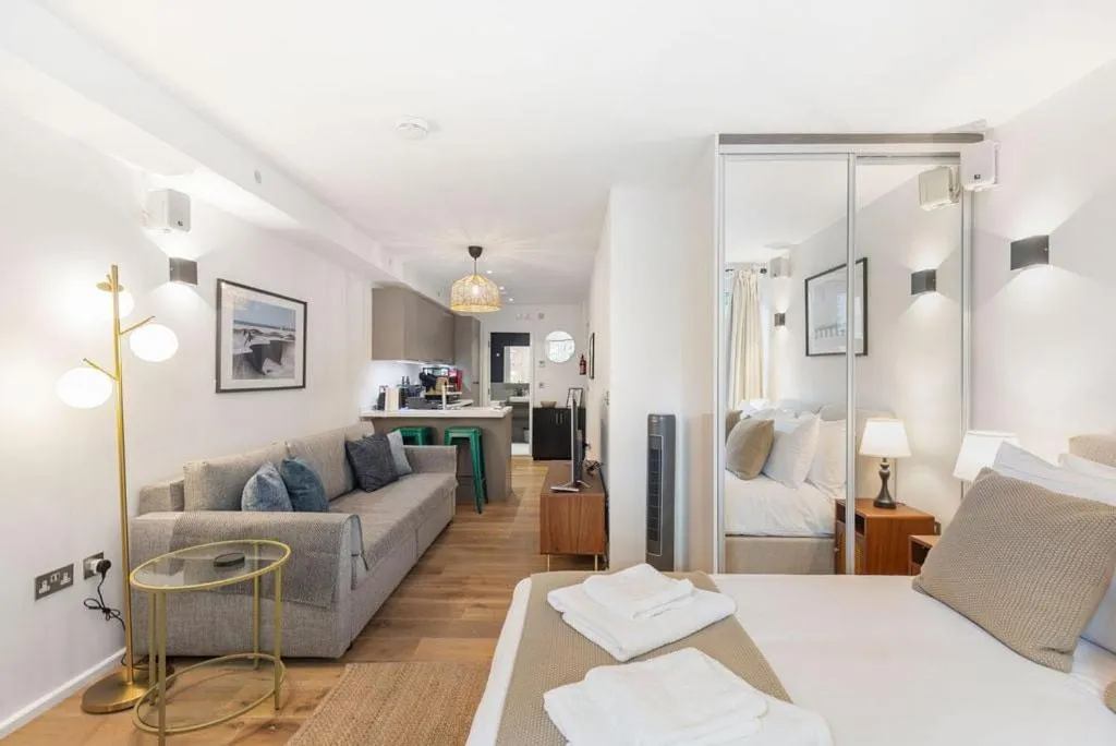 Image 4 of GuestReady – Explore Trendy Camden
