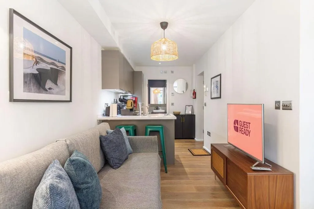 Image 3 of GuestReady – Explore Trendy Camden