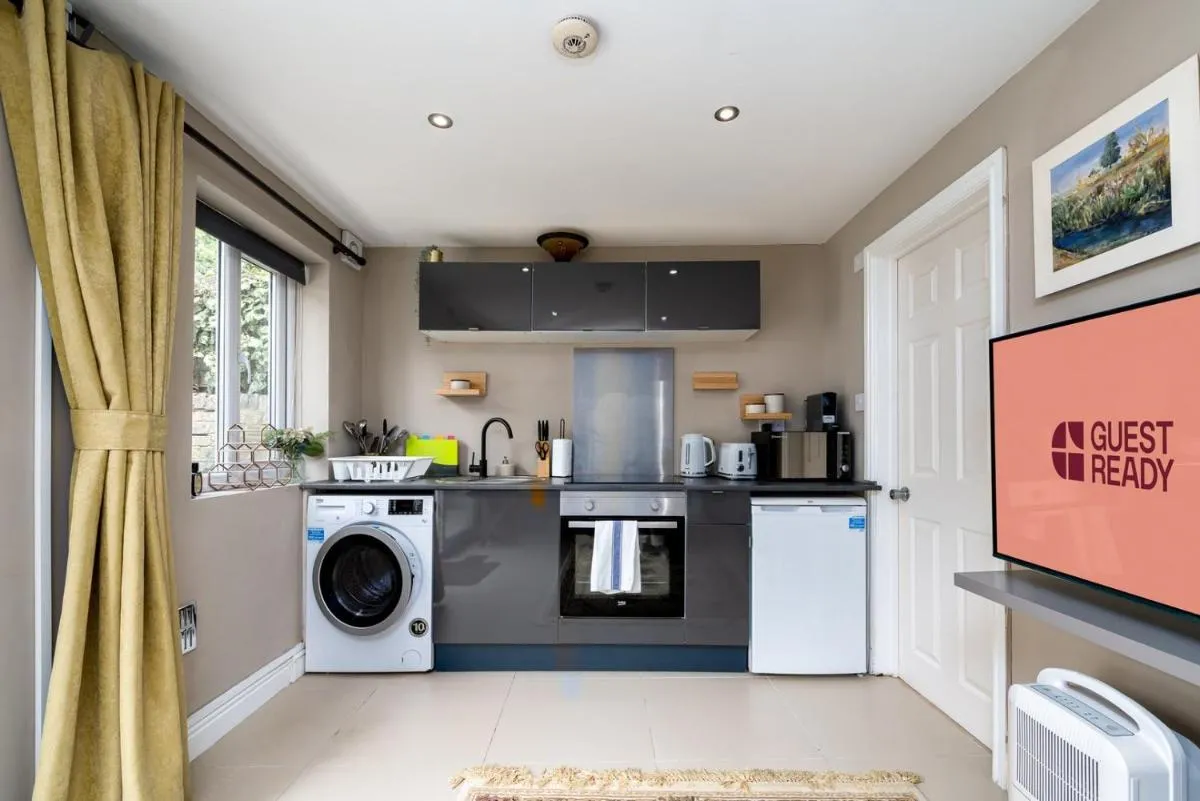 Image 4 of GuestReady – Modern studio with garden in Fulham