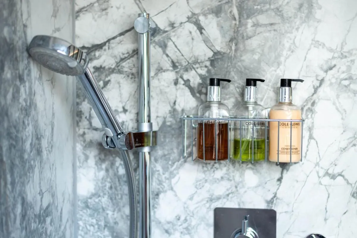 Image 5 of GuestReady – Top Floor Chic Camden Flat