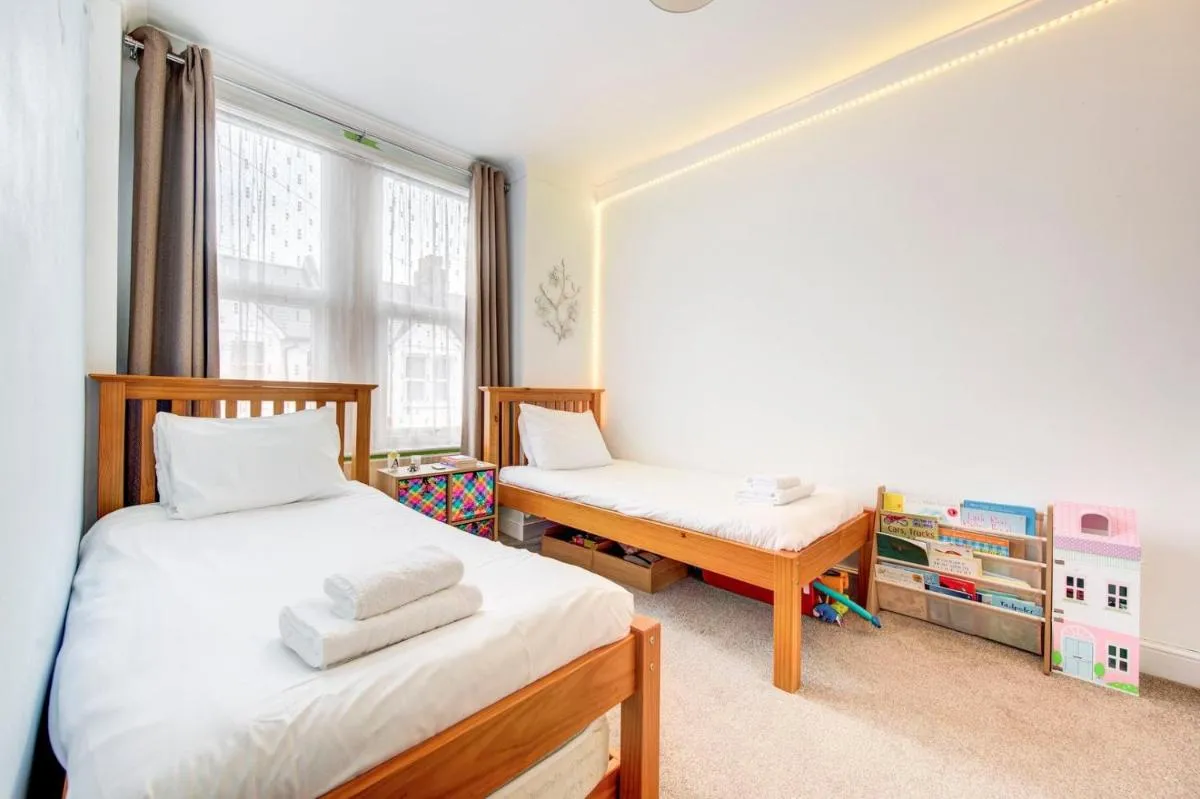 Image 3 of GuestReady – Tranquility near Shepherd’s Bush