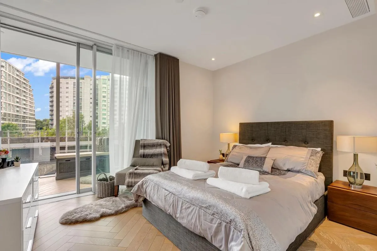 Image 2 of Guest Favourite Apartment at Battersea Power Station close to Chelsea London