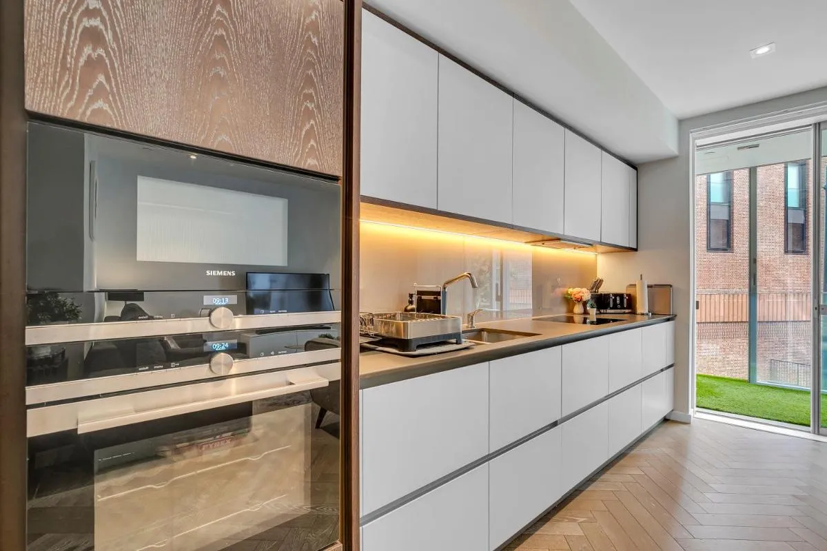 Image 4 of Guest Favourite Apartment at Battersea Power Station close to Chelsea London