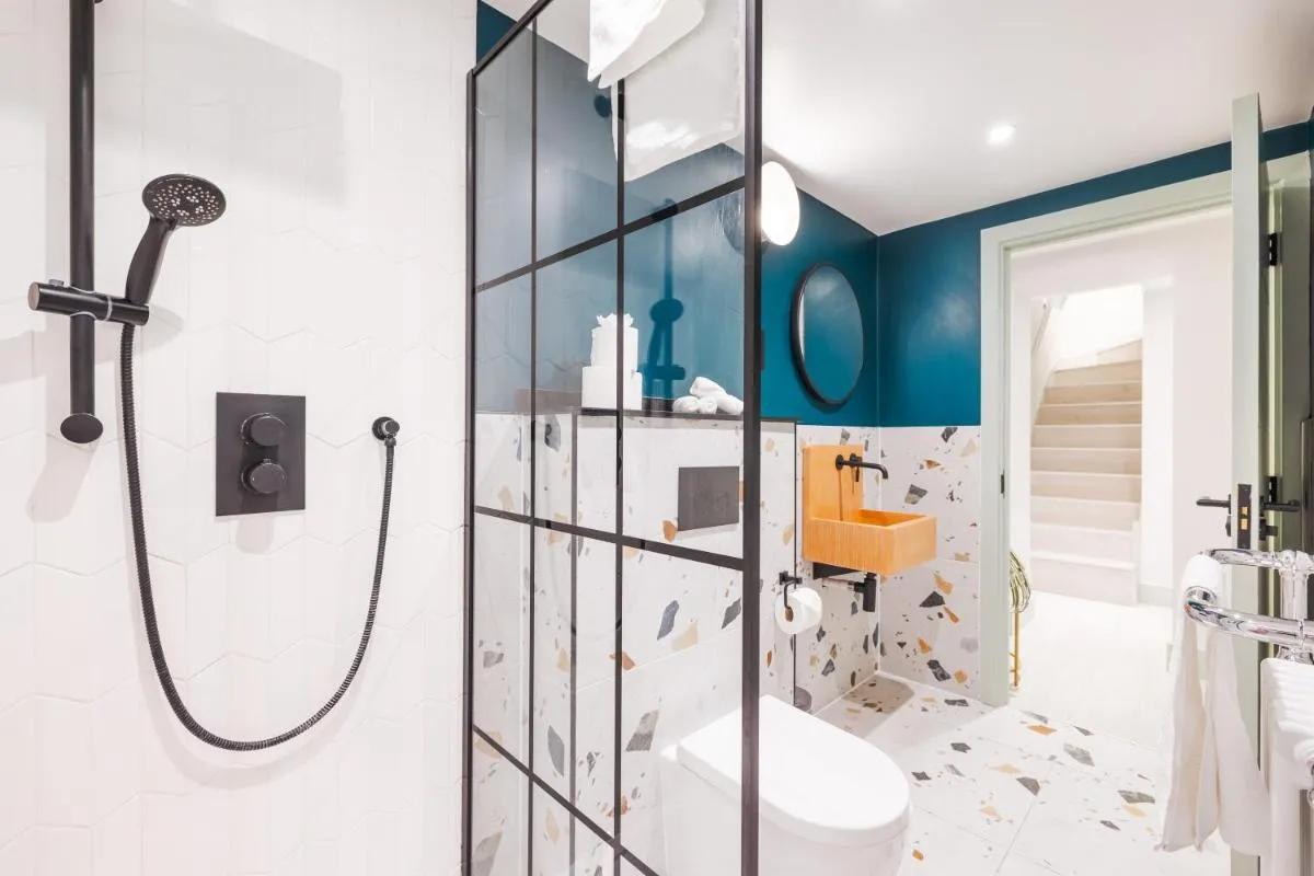 Image 3 of Hackney 1 Bed Garden Flat