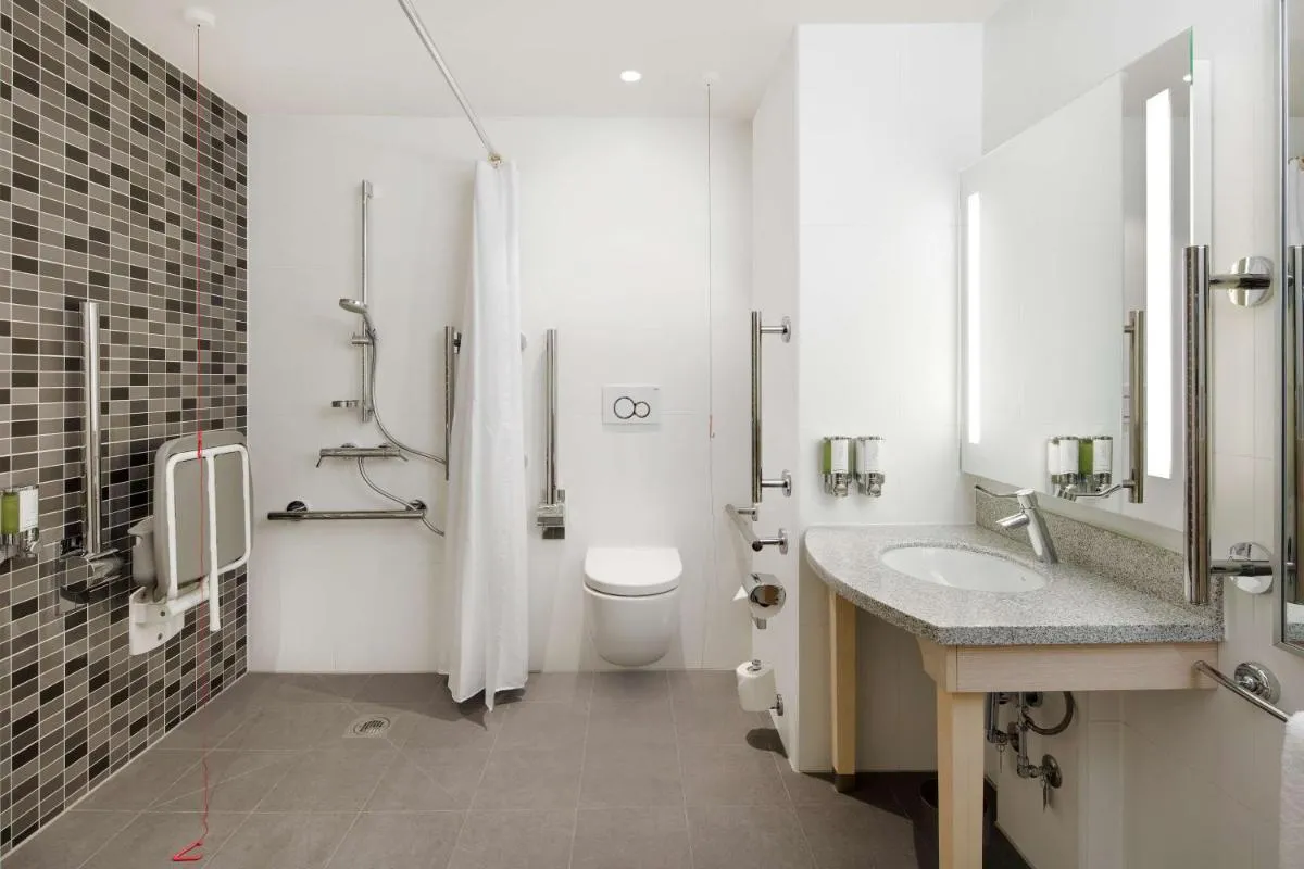 Image 3 of Hampton By Hilton London Docklands