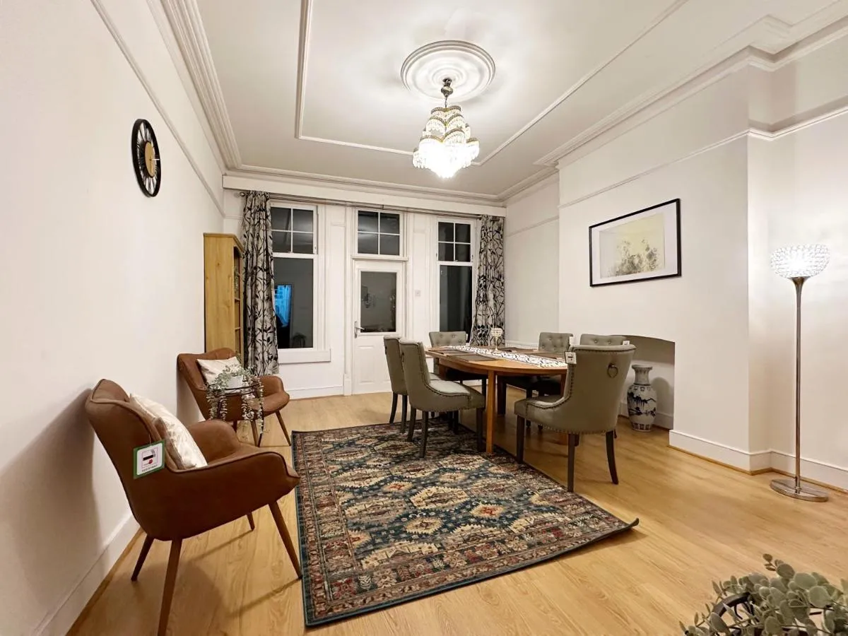 Image 4 of Hannah Place Near Finsbury Park – 4 Double Beds, Ideal for Families, max 8 people