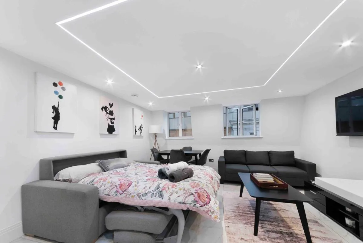 Image 5 of Hanway Street Third Floor Duplex Sleeps 4