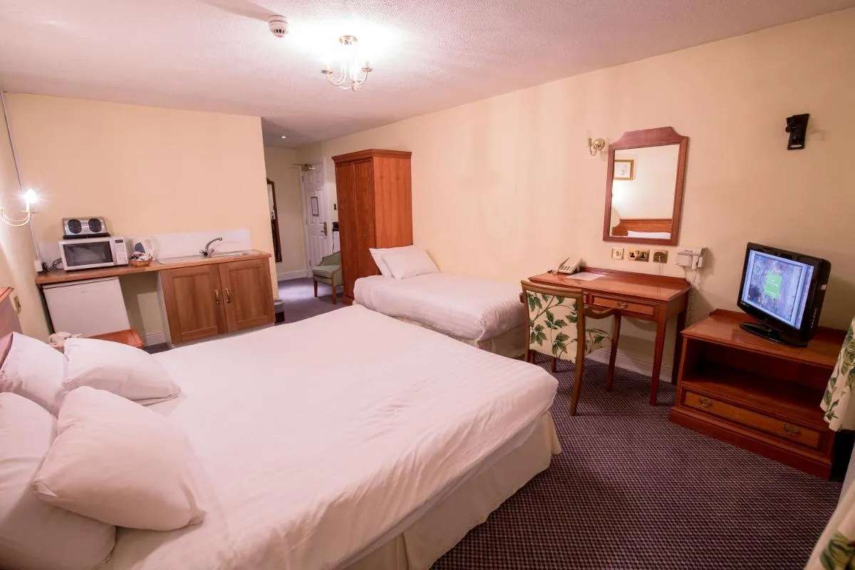Image 5 of Harefield Manor Hotel