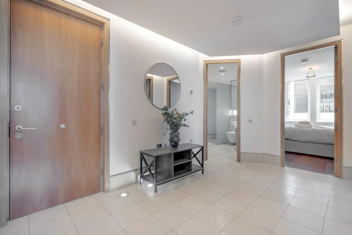 Image 3 of Harrods Platinum Pad