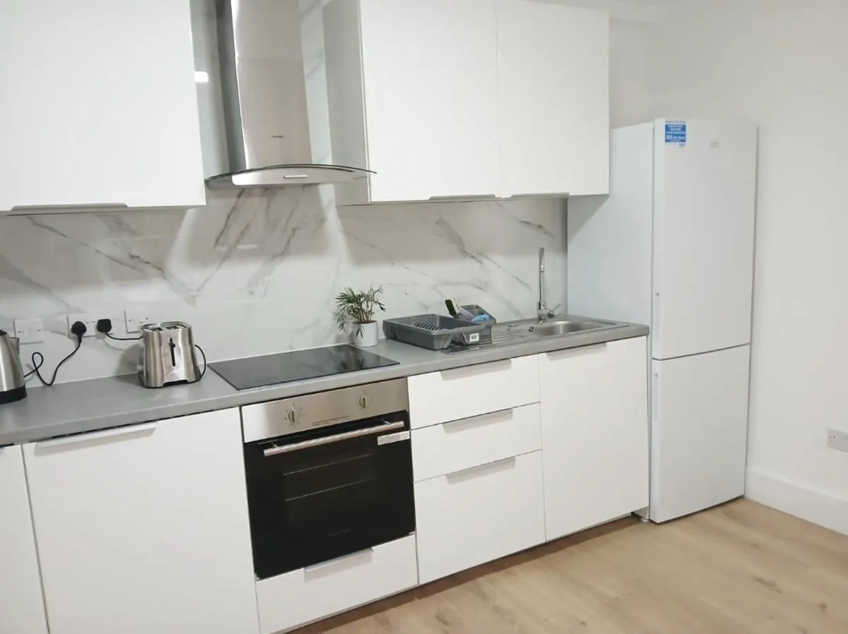 Image 3 of Harrow Haven – Sleeps 5 & Free parking