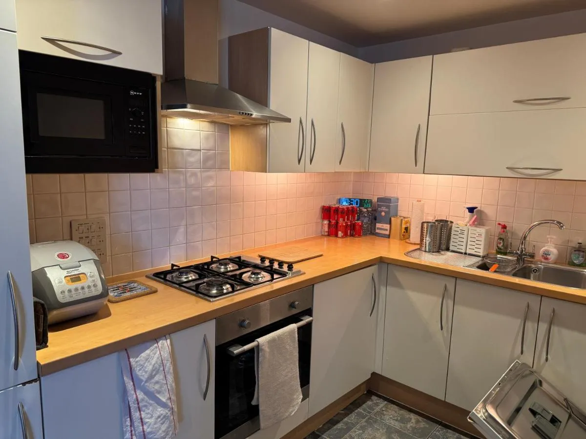 Image 4 of Harrow Town Centre Apartment