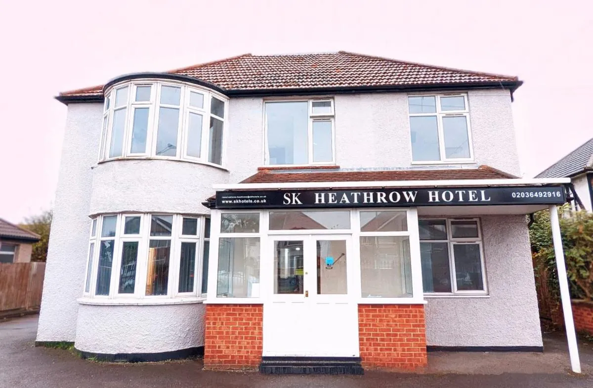 Image 4 of Heathrow Lodge Ltd
