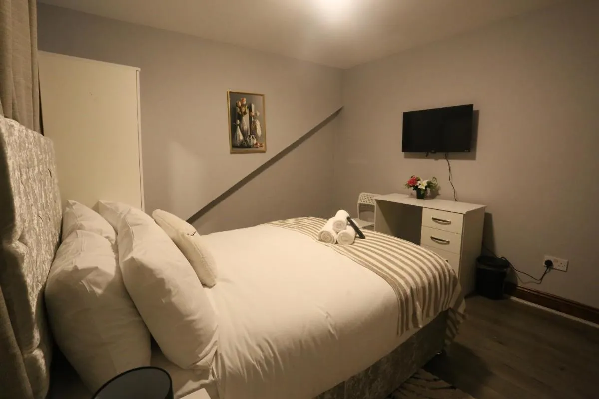 Image 5 of Heathrow roomzzzz BnB