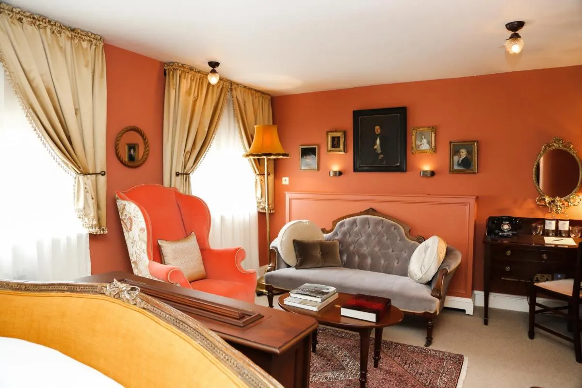 Image 5 of Henrys Townhouse Marylebone, London
