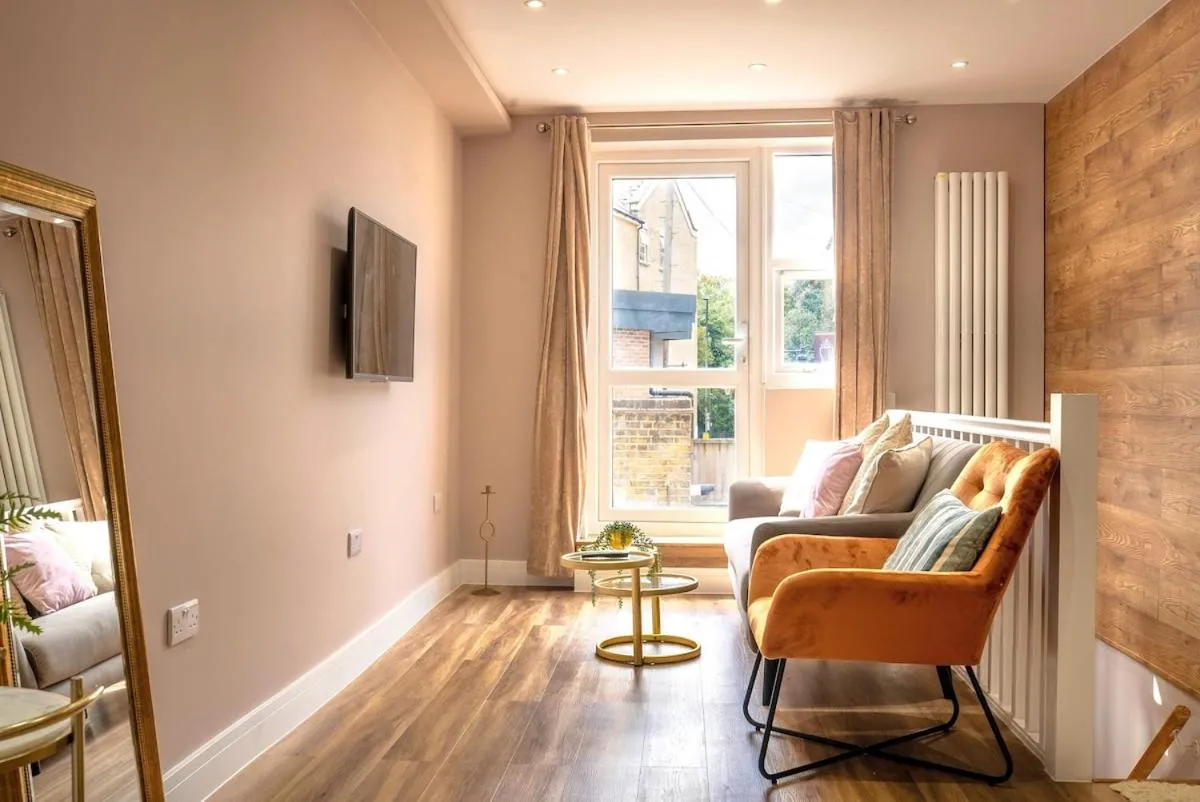 Image 5 of Herne Hill 2BR – Short-Term & Business Ready