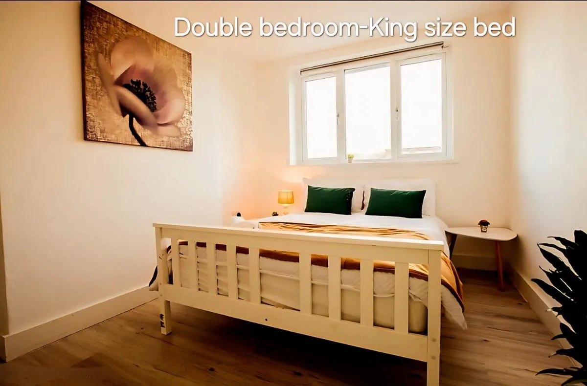 Image 5 of Hidden Kingston Vale-2 Bed
