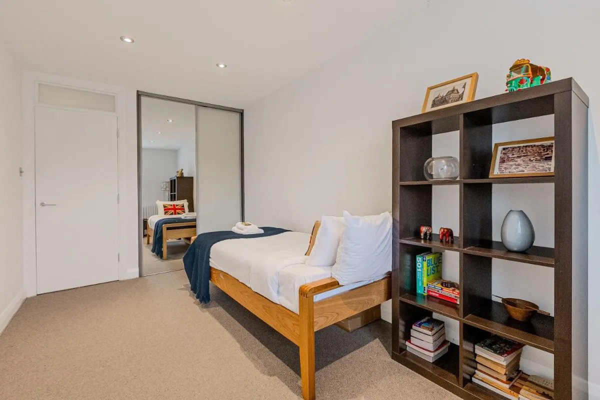 Image 5 of Hidden treasure 2 BR ground floor apt, Brentford