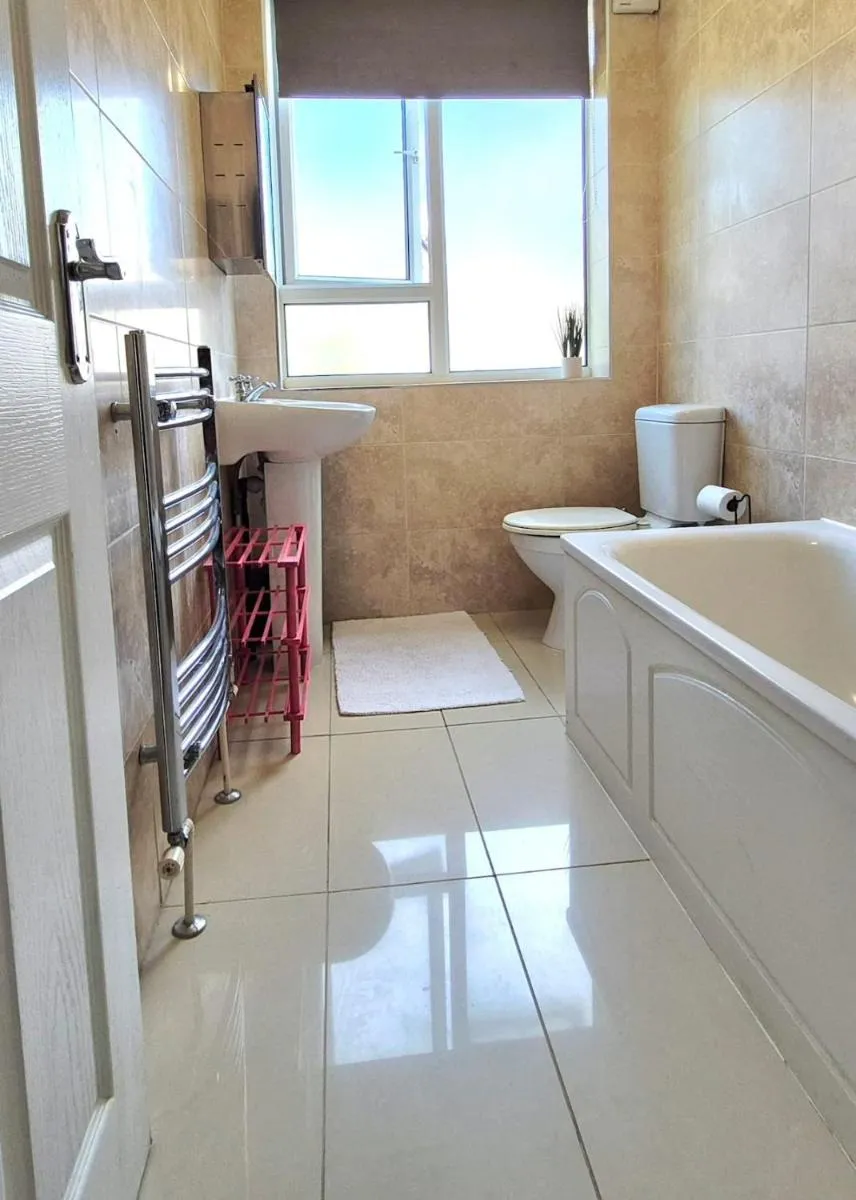 Image 4 of Highgate apartment – Feel right at home, spacious and convenient – 5mins from tube station