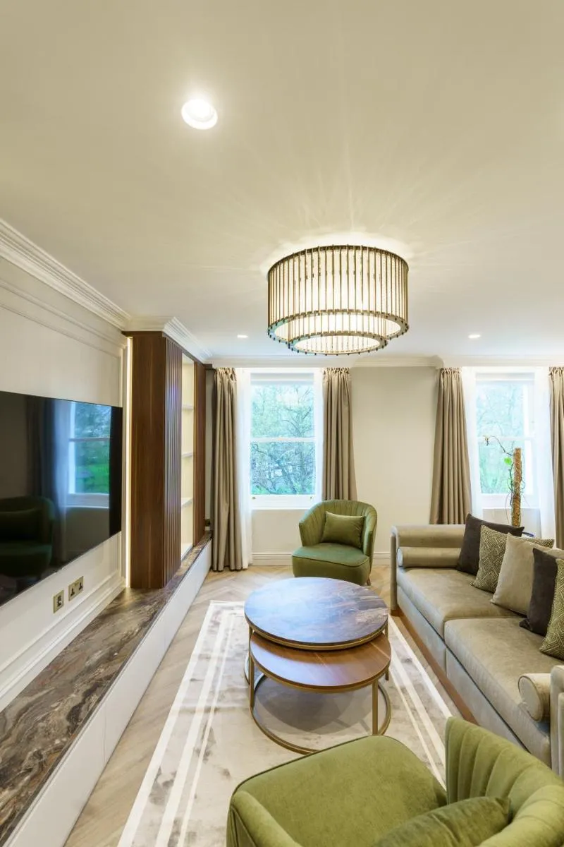 Image 5 of Holland Park Residence