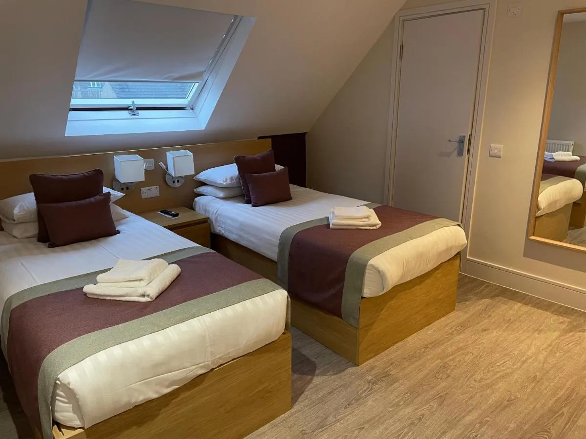 Image 3 of Holtwhites Hotel