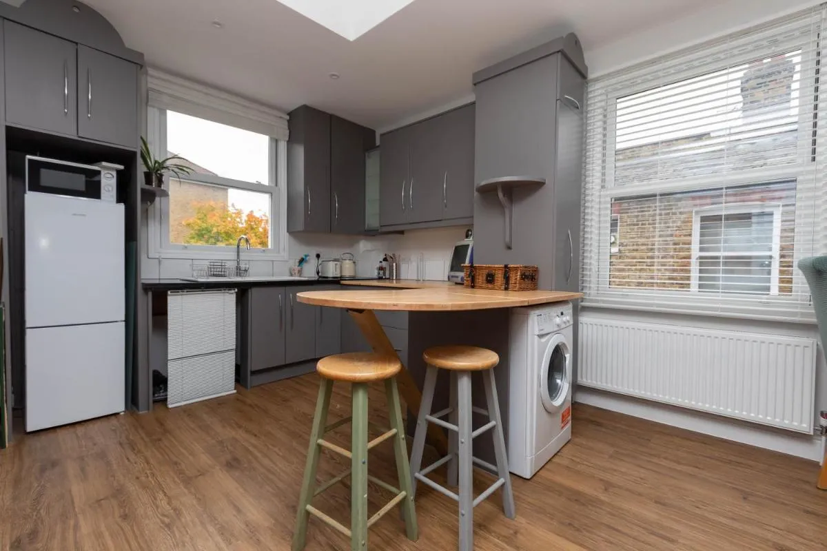 Image 3 of Homely 1 bedroom apartment in Fulham!
