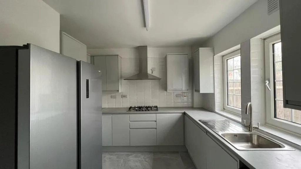 Homely 5-Bed near 02 Arena & Greenwich with Free Parking and a Large Garden