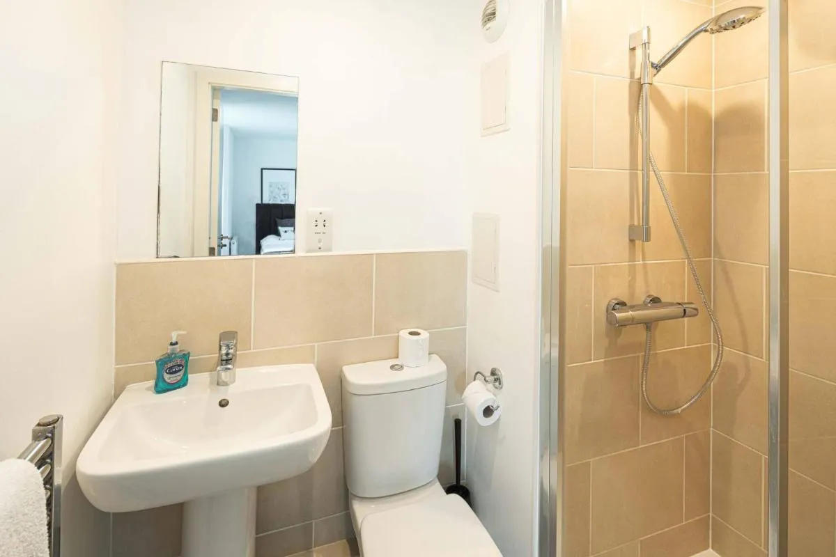 Image 3 of Homey and Secure apartment – Wembley Stadium!