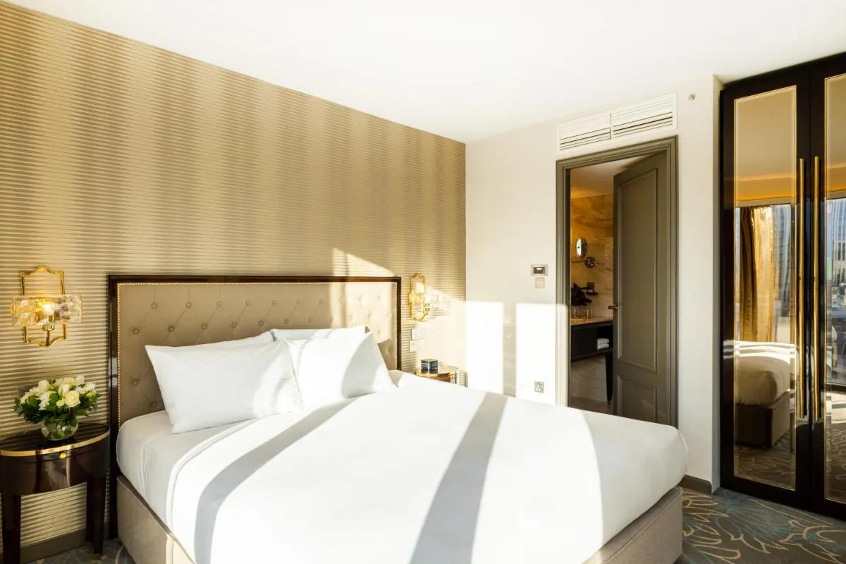 Image 4 of Hotel Saint London
