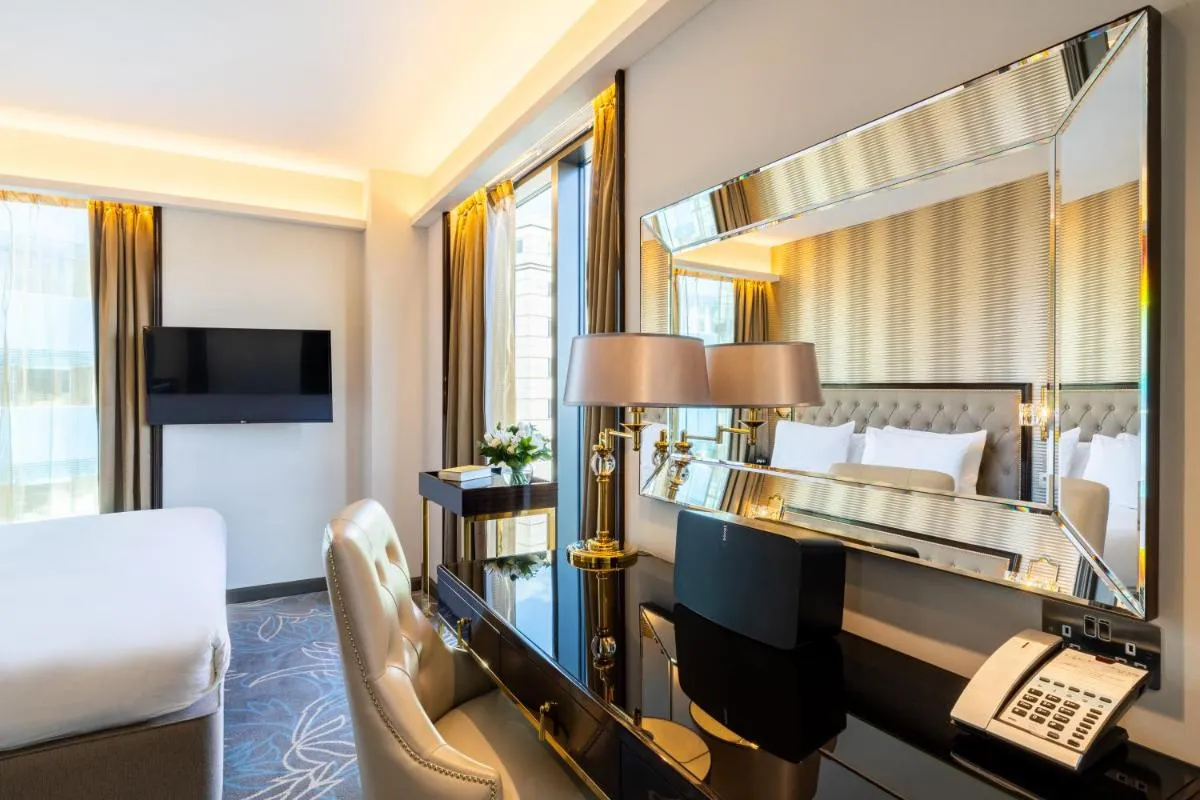 Image 5 of Hotel Saint London