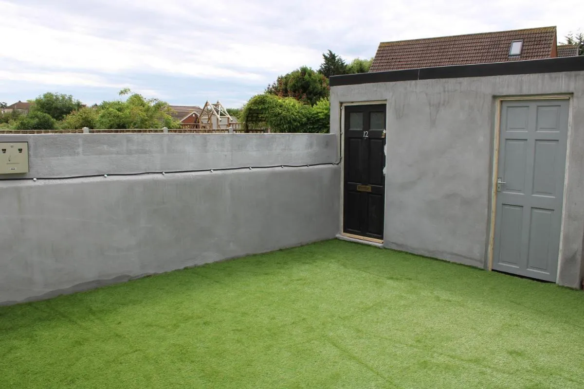 Image 5 of House – Sleeps 10 – Garden – Parking