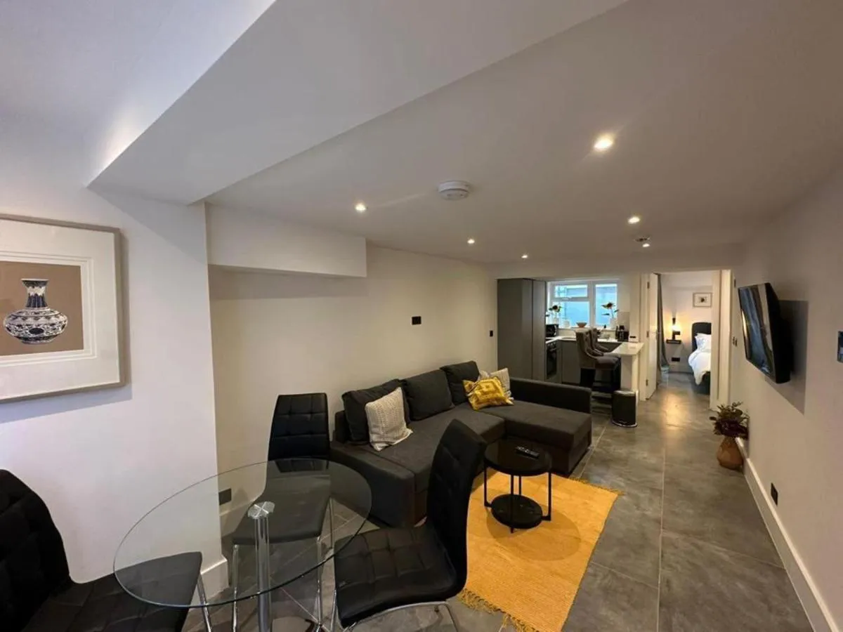 Image 5 of House – Sleeps 4 & Free Parking