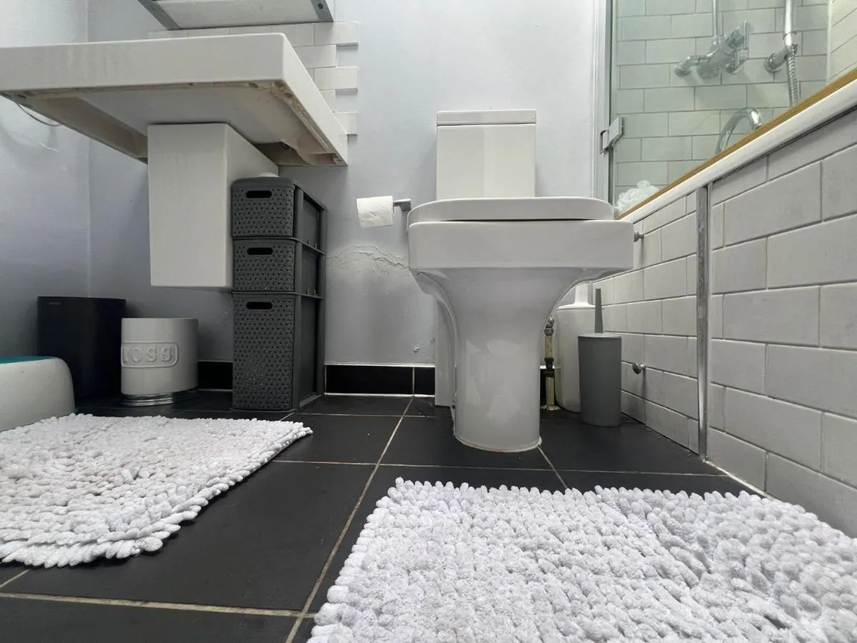 Image 3 of House – Sleeps 4 – Garden – Pets Ok – Parking