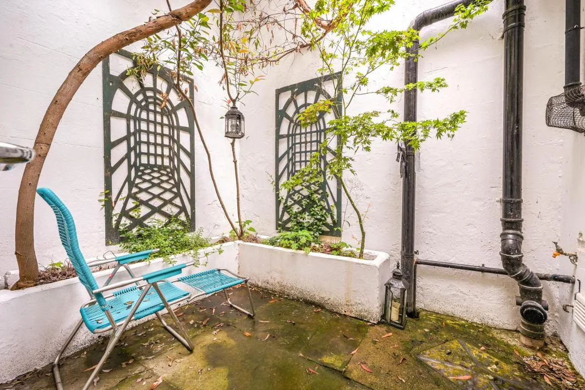 Image 4 of Hububb Luxury Queen’s Gate Garden