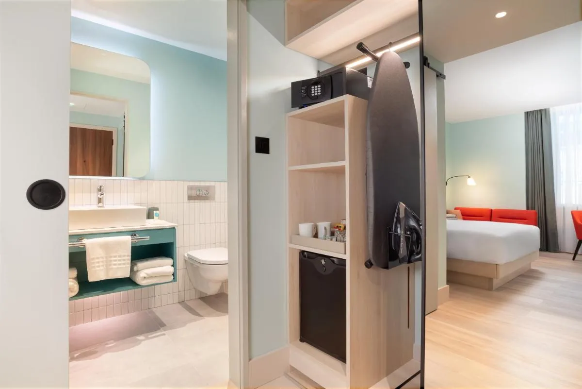 Image 3 of Hyatt Place London City East