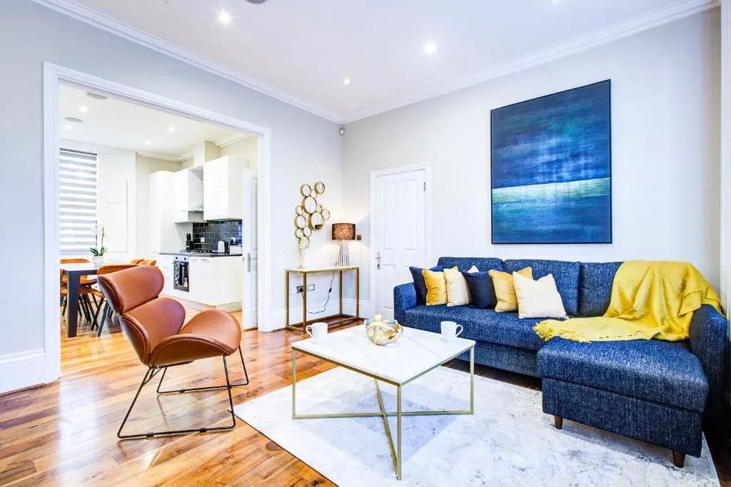 Image 1 of Hybrid Resi – London, Battersea near Power Station