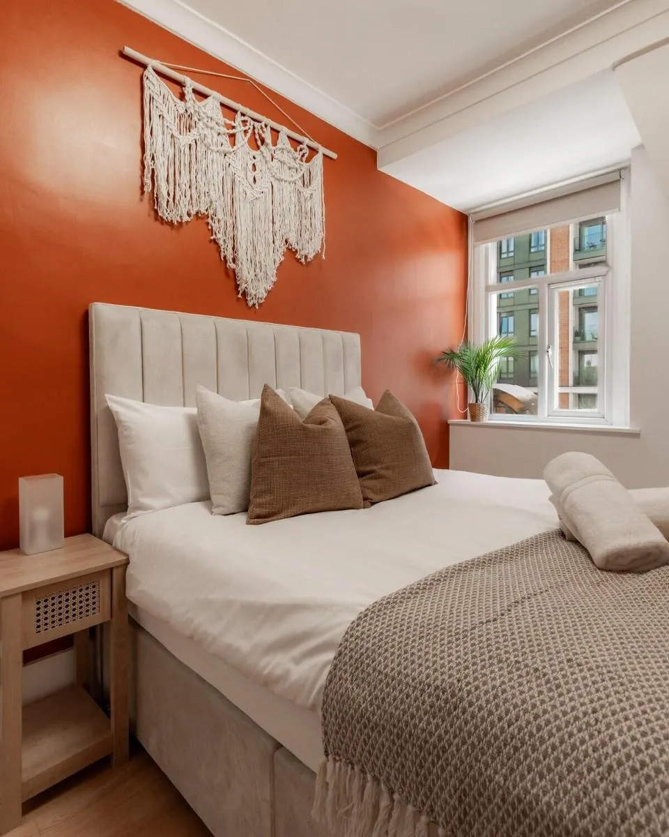 Image 5 of Hyde Park Designer Serviced Apartments with A/C